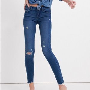 Lucky Brand Stella skinny Jean in “Ohio River” size 2/26